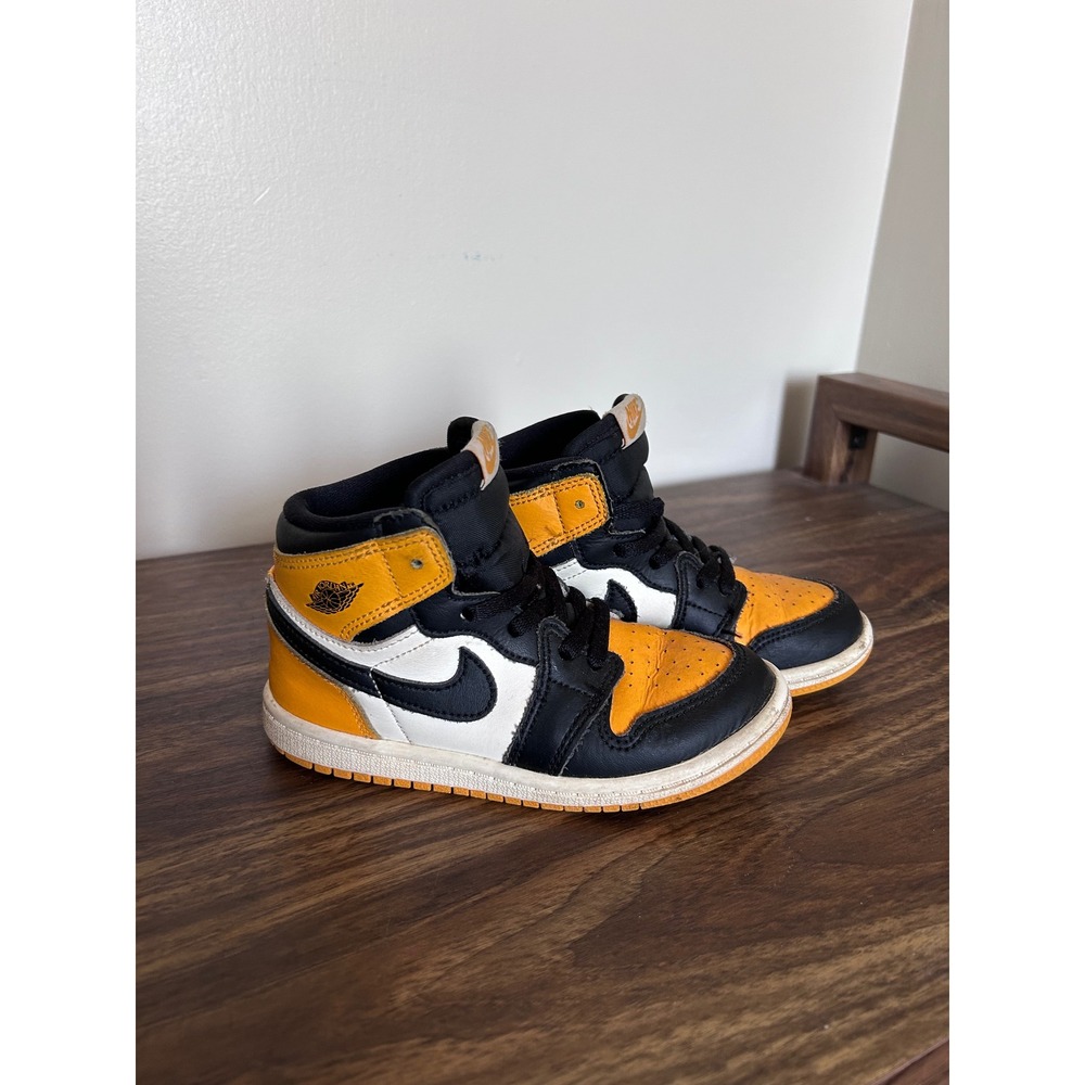 Jordan 1 Retro High‎ OG Taxi Yellow Toe Toddler Sneakers AQ2665-711 Size 10C
